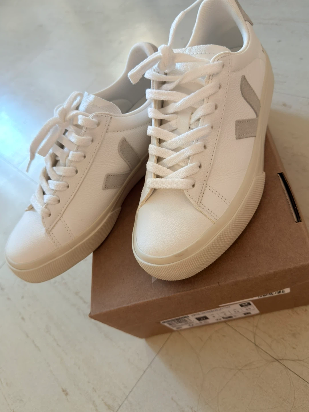 Veja Campo Leather Sneakers Extra White/Natural Suede Size 6