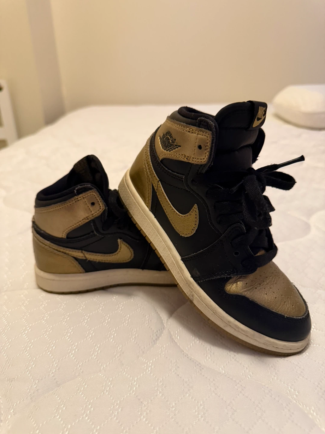 Nike Air Jordan 1 High Top Sneakers - Black & Gold - photo 3