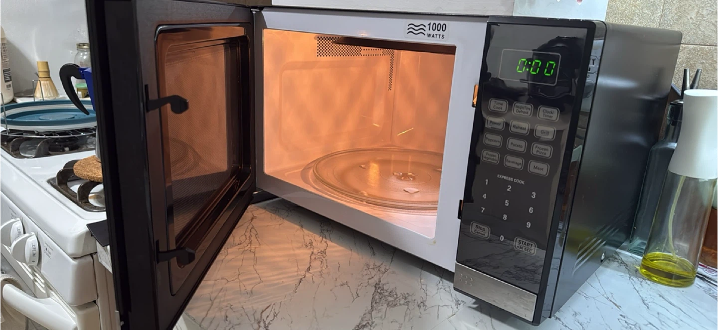 Oster mirrored Microwave - photo 2