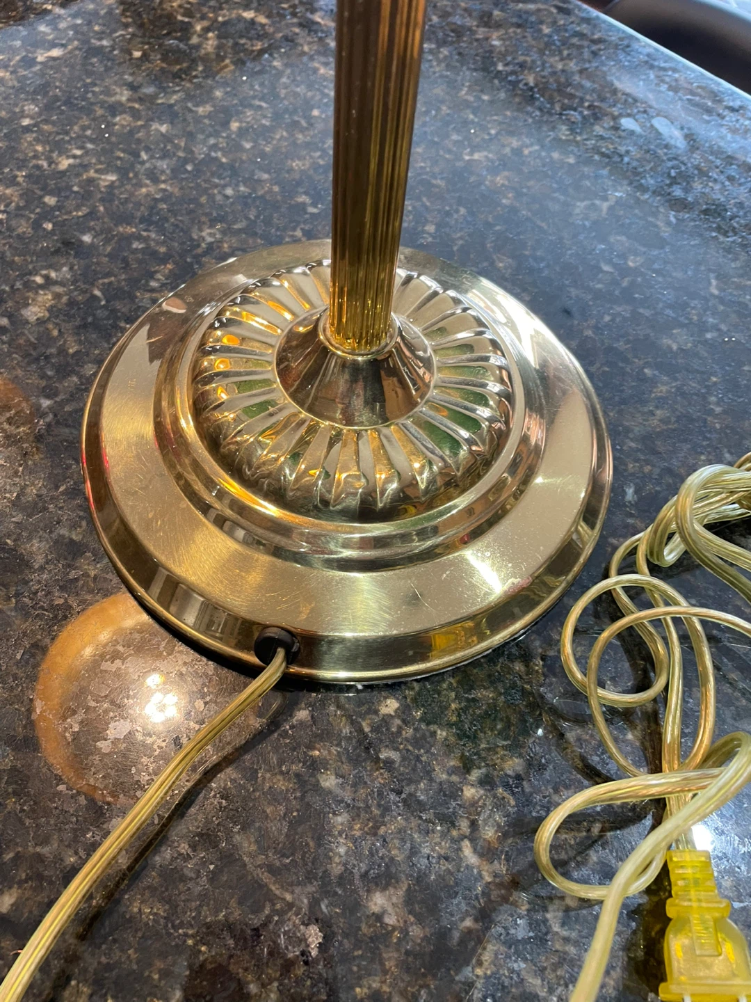 Vintage Brass Banker's Lamp with Green Shade - photo 2