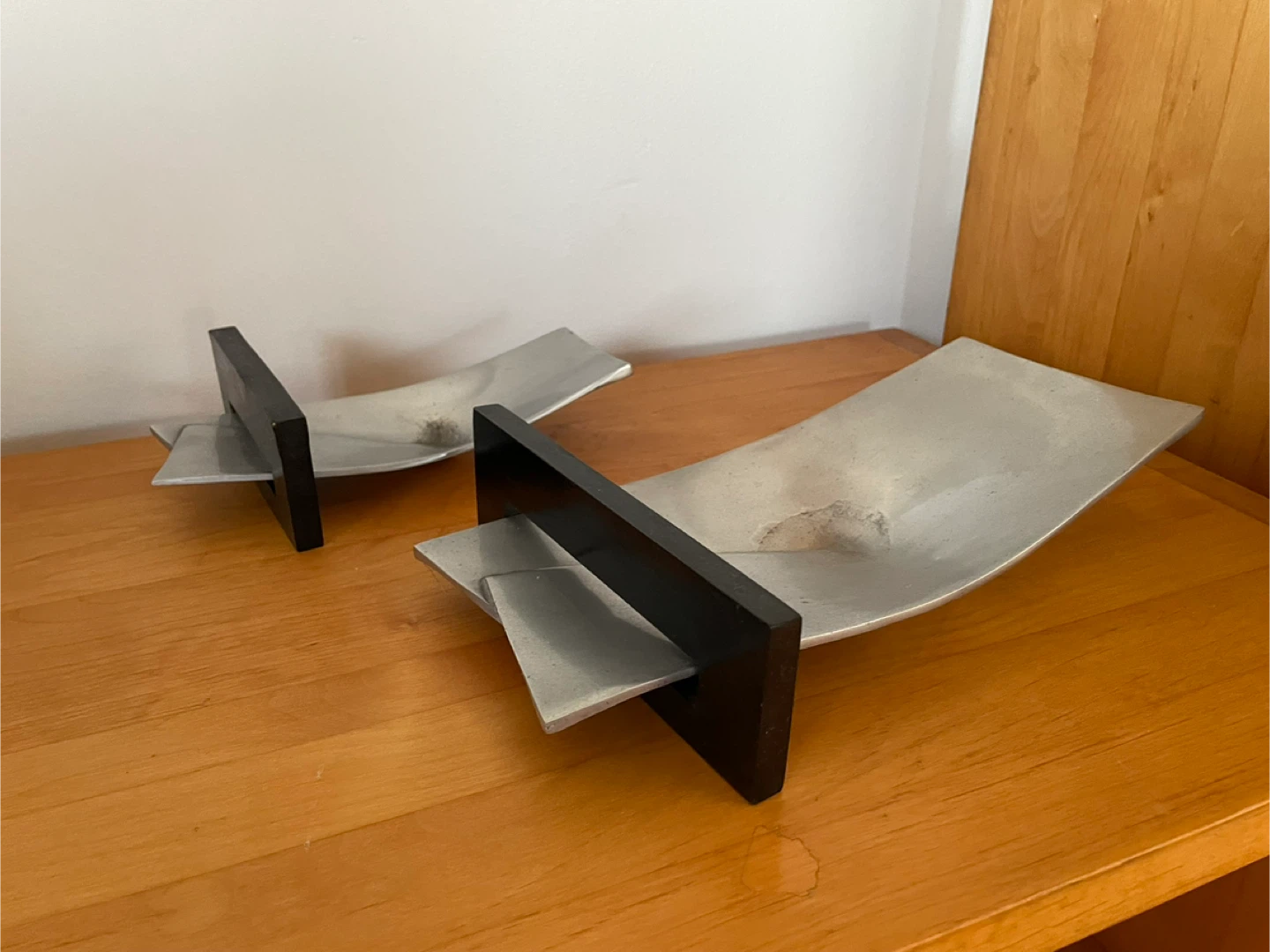Set of 2 Modernist Aluminum and Wood Decorative Objects - photo 2