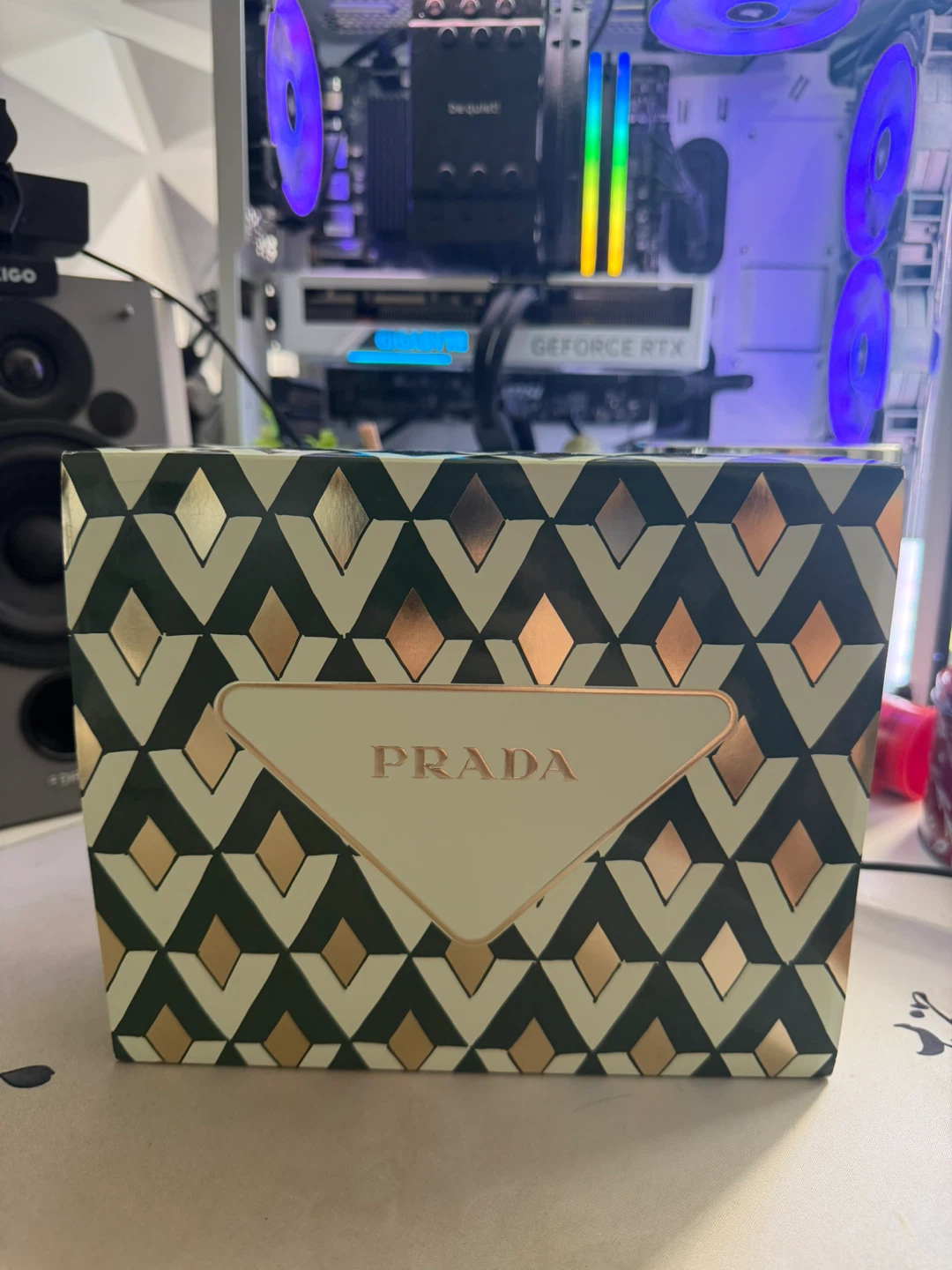 Prada Paradoxe Eau de Parfum and Body Lotion Gift Set - photo 3