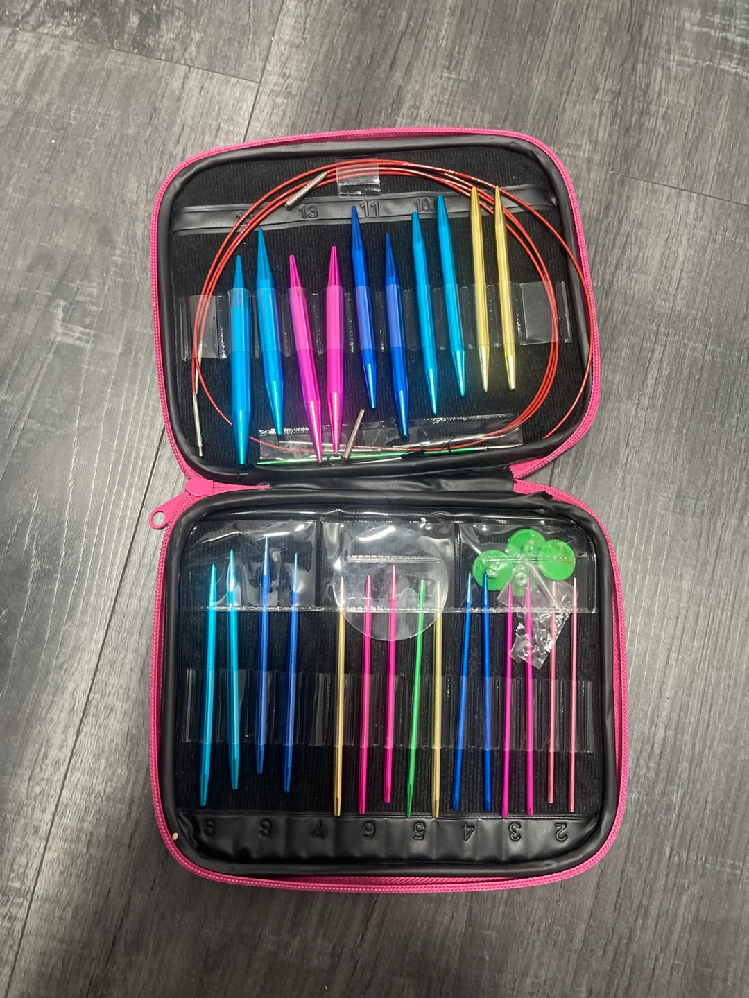 Interchangeable Knitting Needle Set with Case
