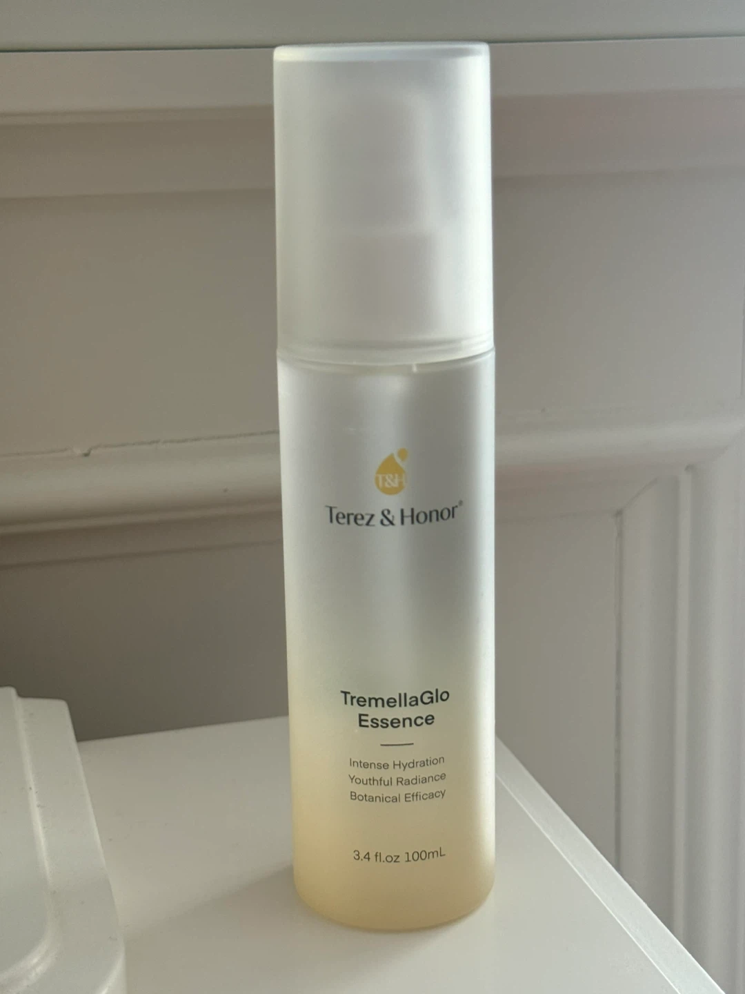 Brand new Terez & Honor TremellaGlo Essence