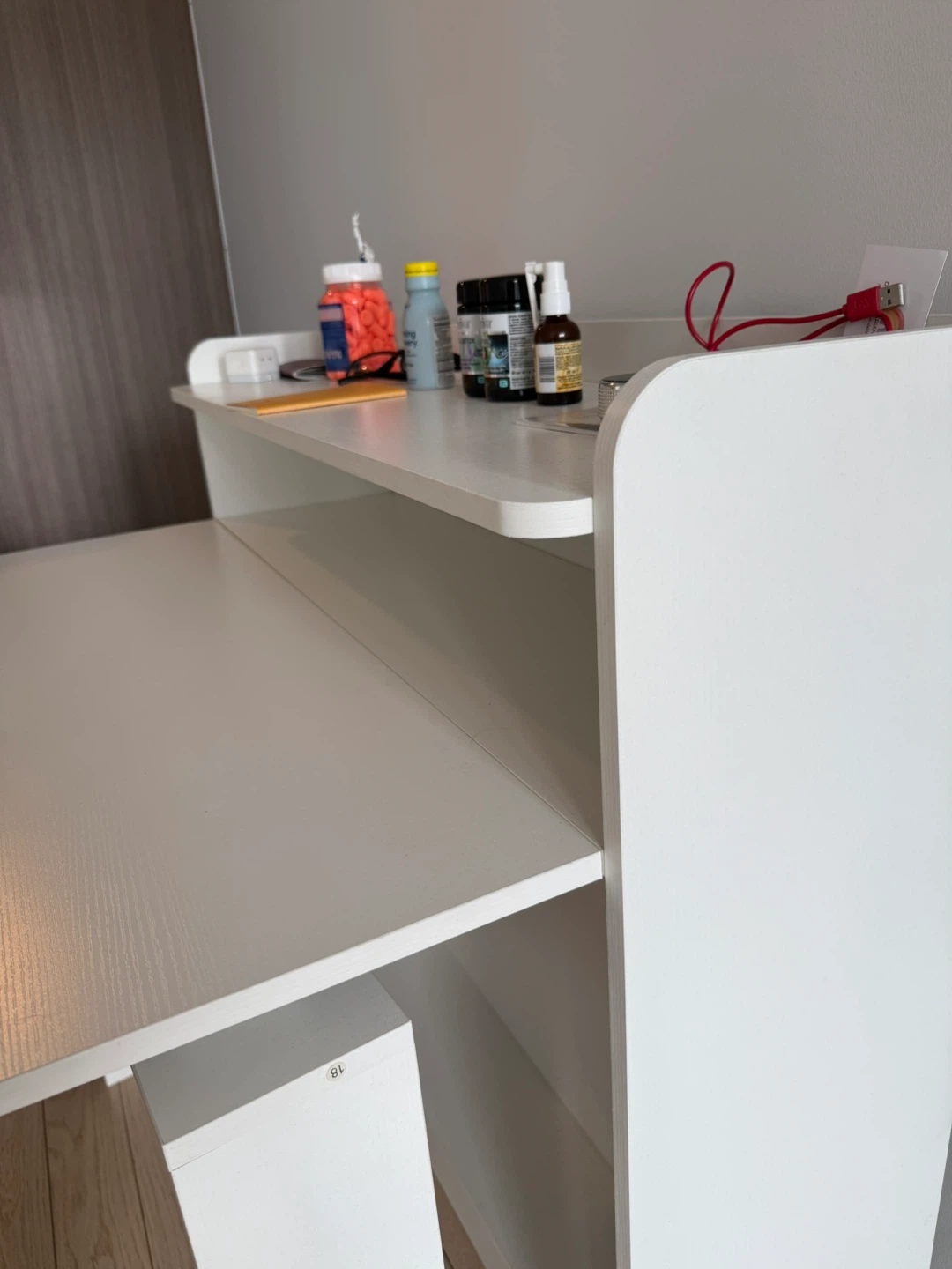 Extendable White Table with Shelf - photo 2