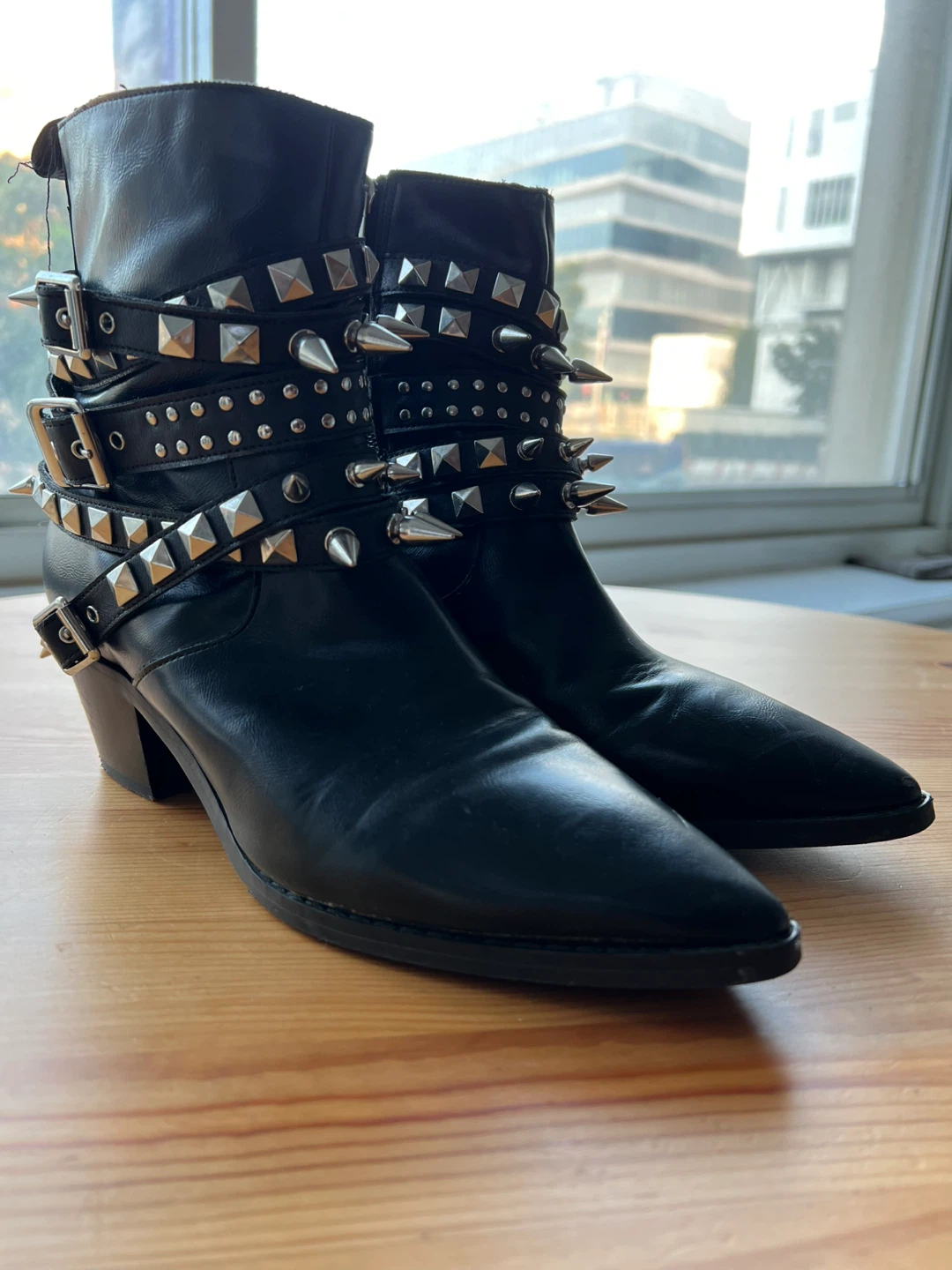 SIZE 8 - KILLSTAR STUDDED BOOTS - Spring Cleaning SALE ✈️ - photo 3