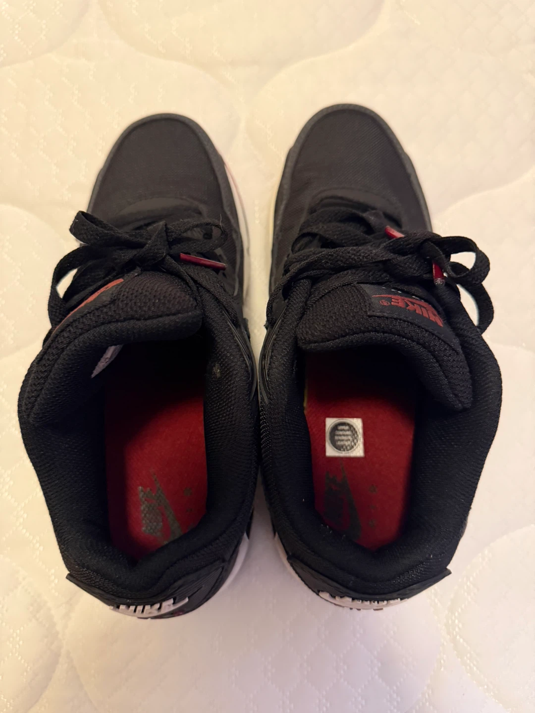 Nike Air Max 90 Shoes - Black & Red