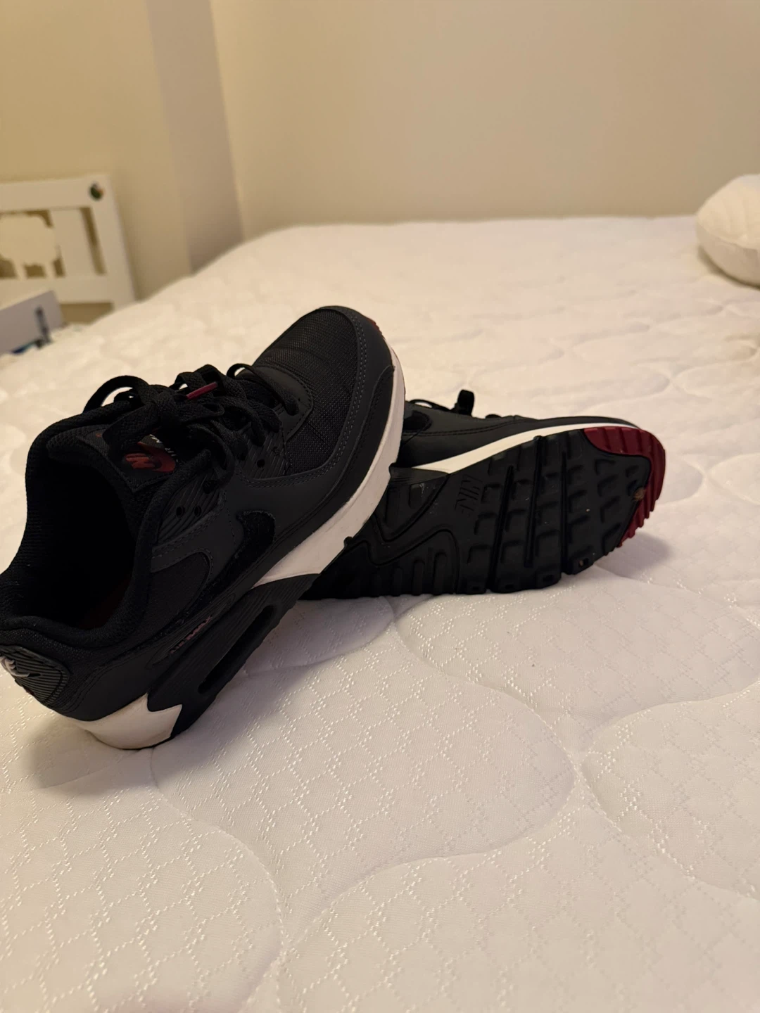 Nike Air Max 90 Shoes - Black & Red - photo 2