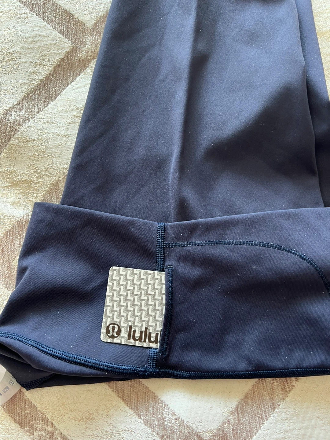 Lululemon high rise 17” Align crop - photo 4