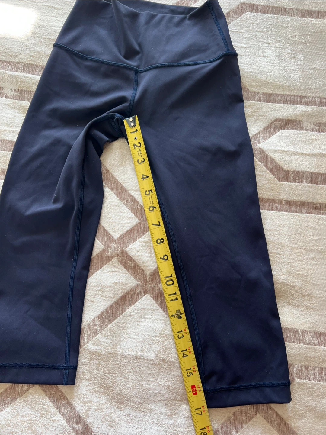 Lululemon high rise 17” Align crop - photo 5