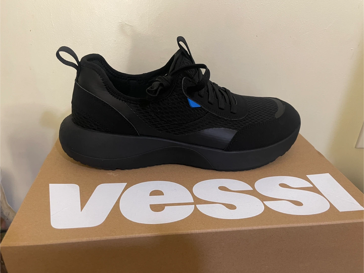 Vessi Pacific Sneaker - Black - Men's 11.5 - photo 2