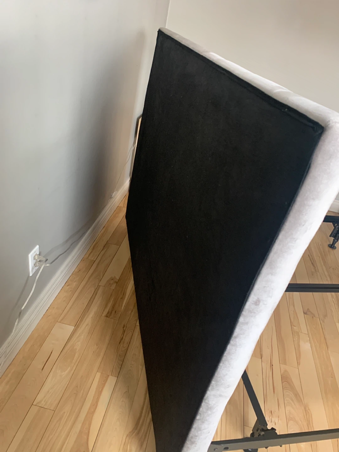 Tufted Velvet Headboard with Metal Bed Frame - photo 4