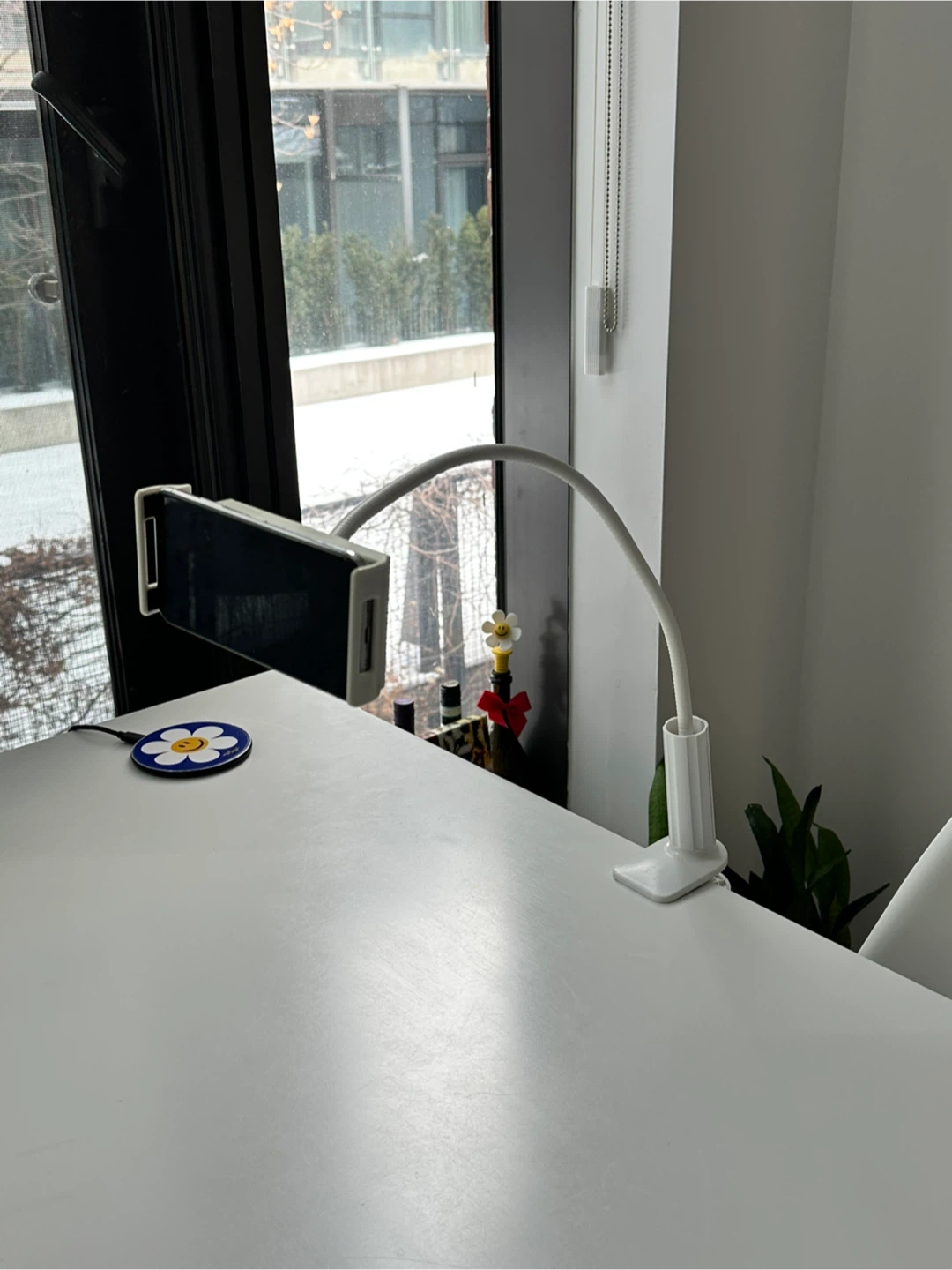 🇰🇷Flexible Gooseneck Phone/Tablet Holder with Clamp