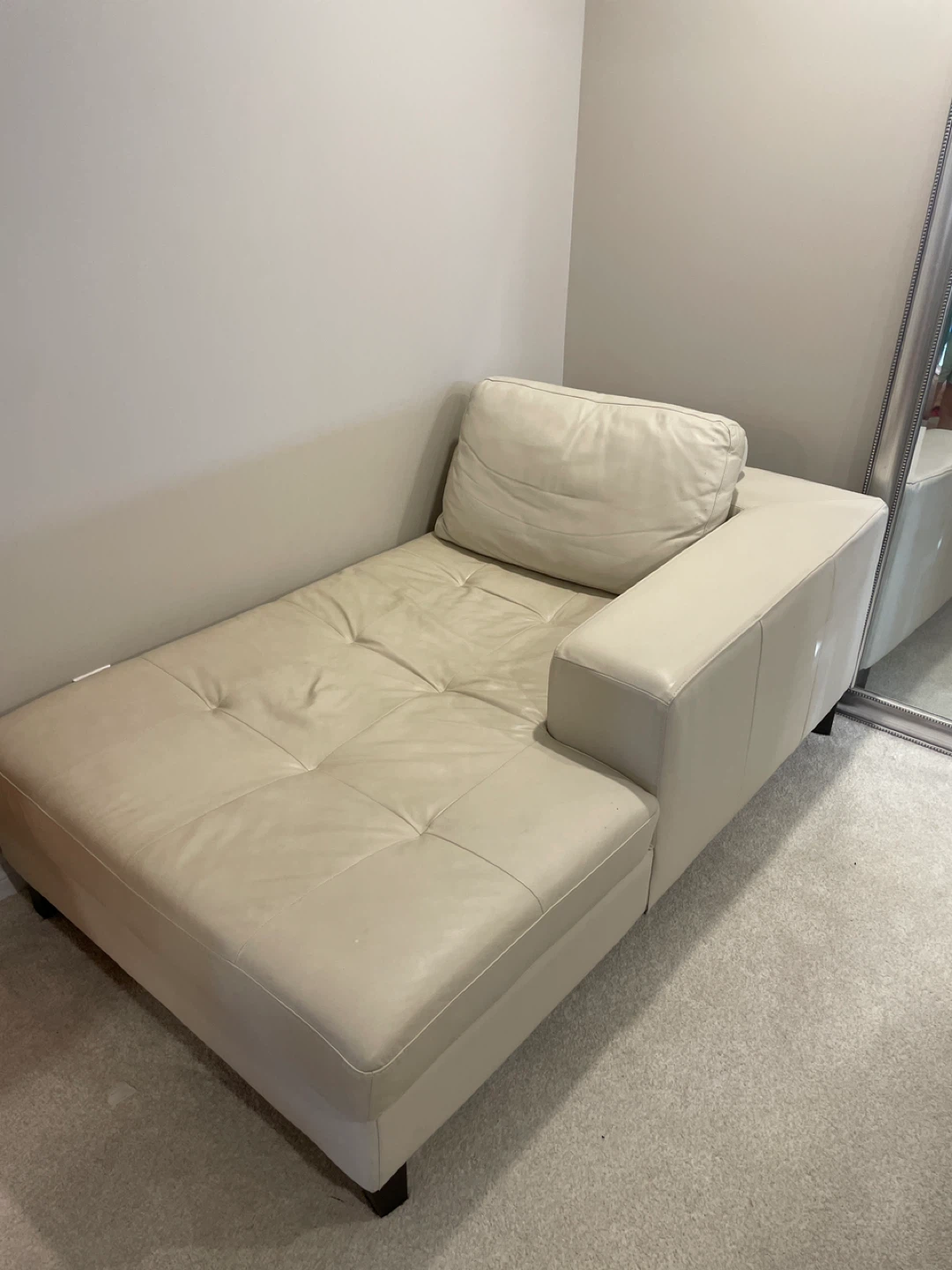 Cream Leather Chaise Lounge