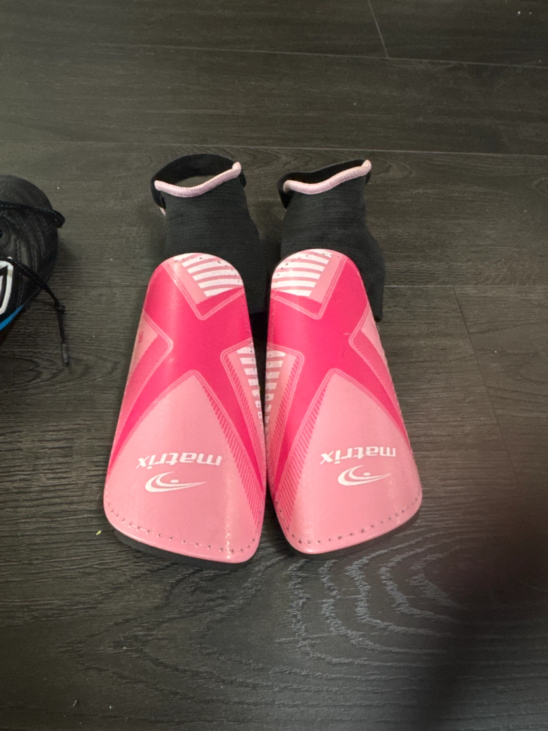 Umbro Soccer Cleats with Pink Shin Guards - photo 2