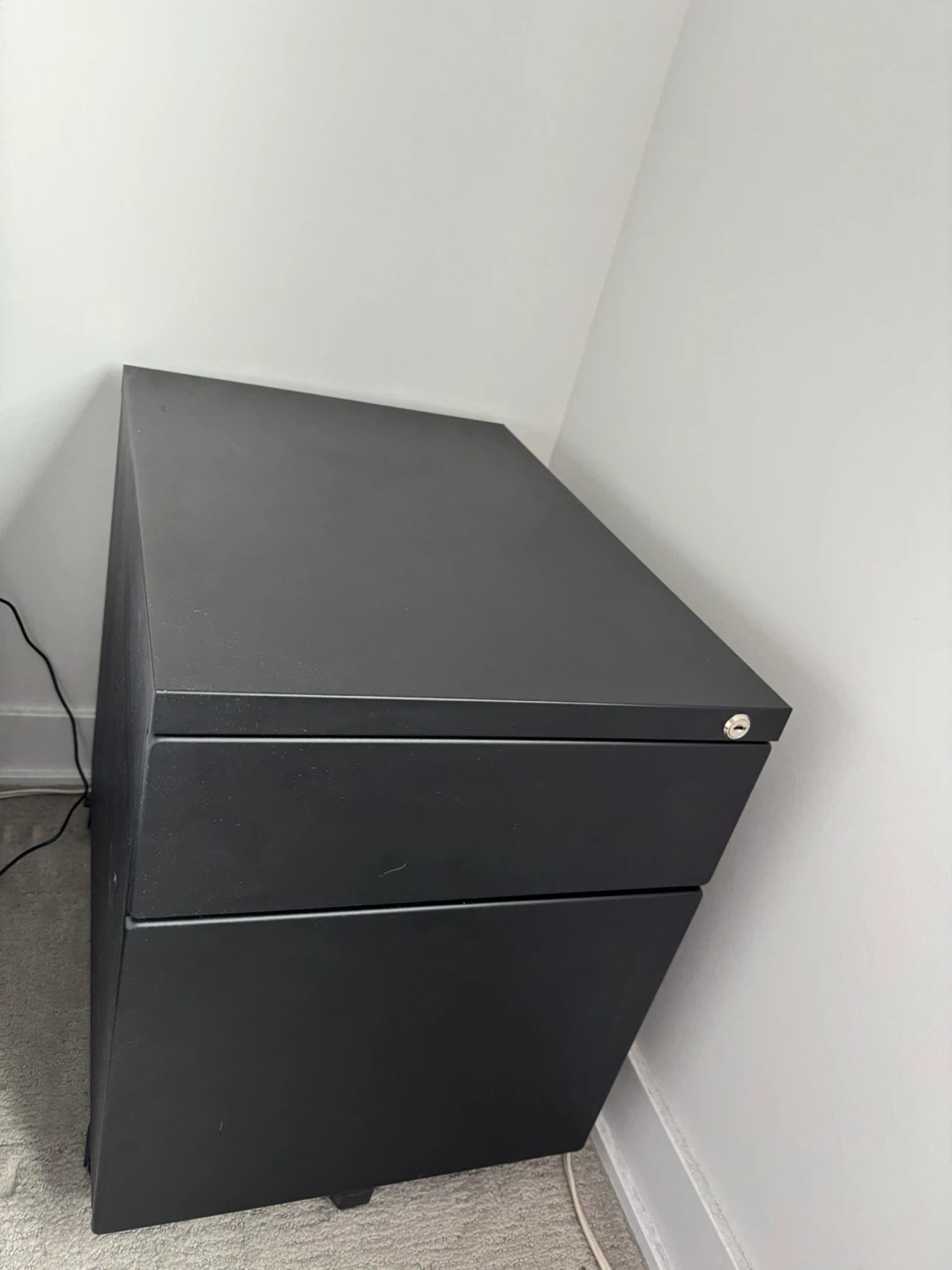 Black metallic 2-Drawer Rolling Filing Cabinet with locker - photo 4