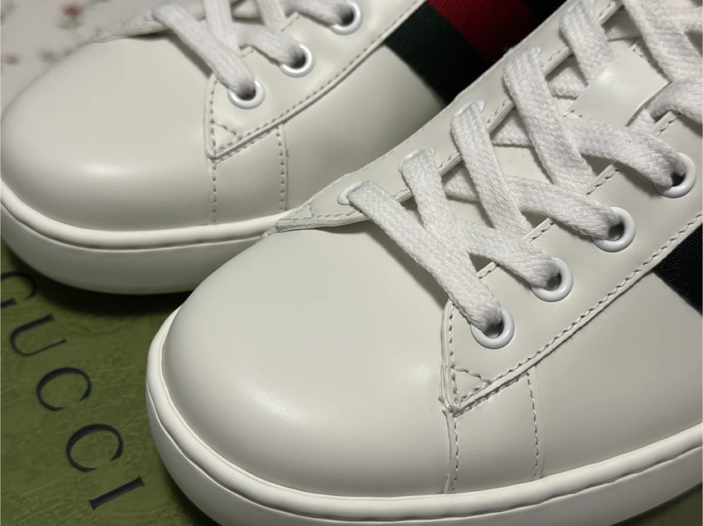 Gucci Ace Bee Sneakers White Leather - photo 5