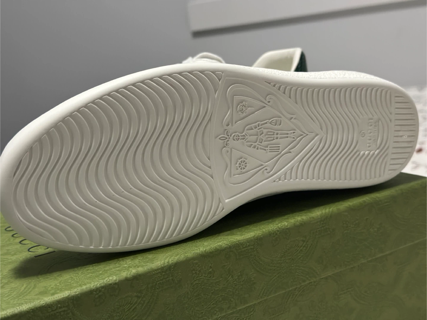 Gucci Ace Bee Sneakers White Leather - photo 4