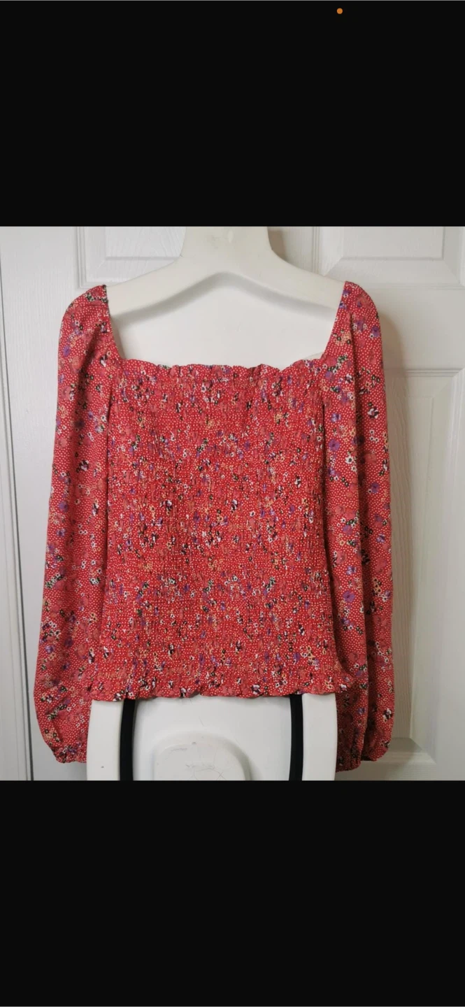 NEW! Red Floral Smocked Square Neck Long Sleeve Top - photo 4
