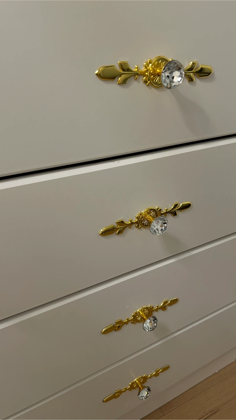 White 4-Drawer Dresser with Gold Crystal Knobs - photo 2