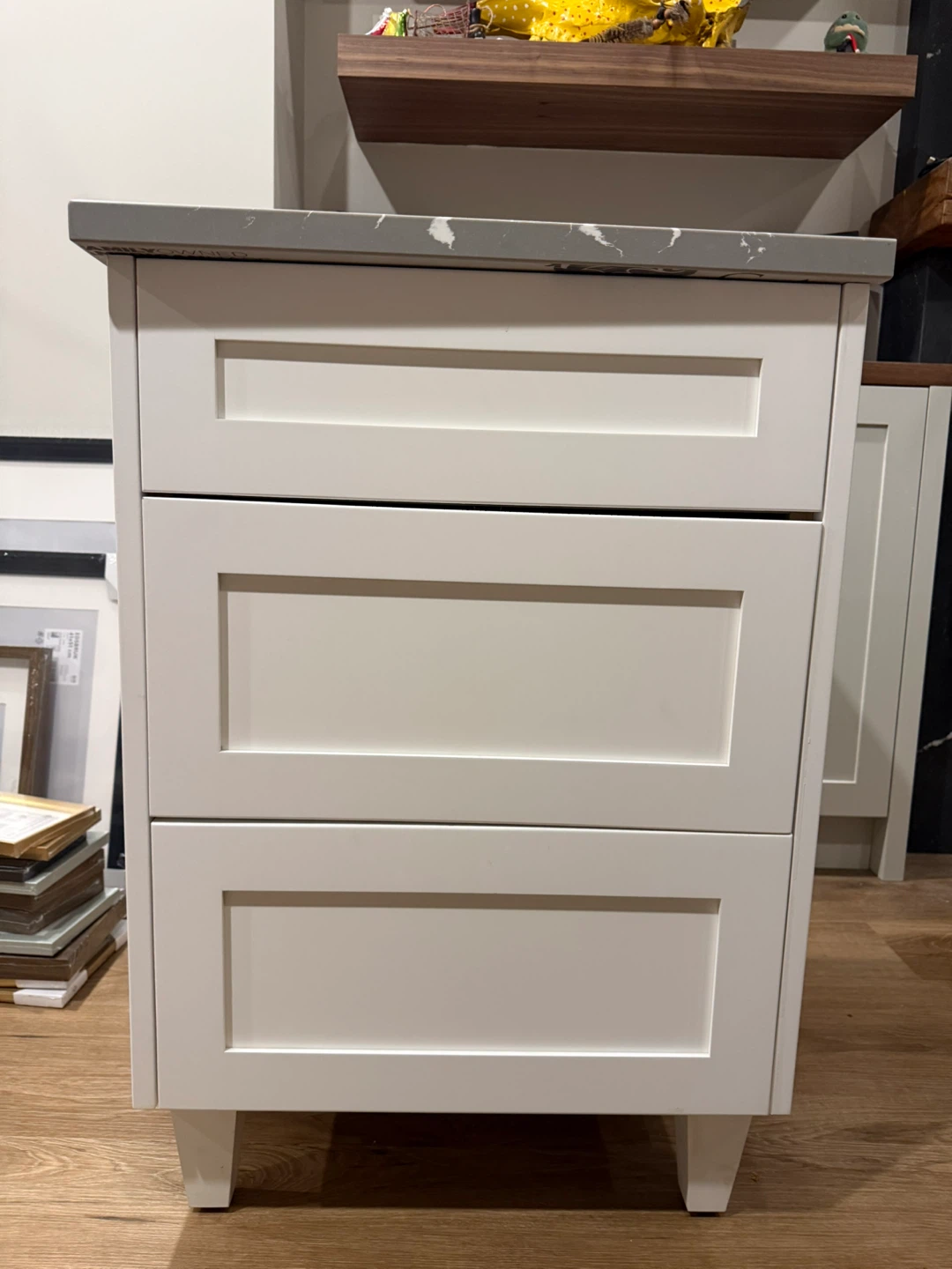 New 24” vanity - photo 2