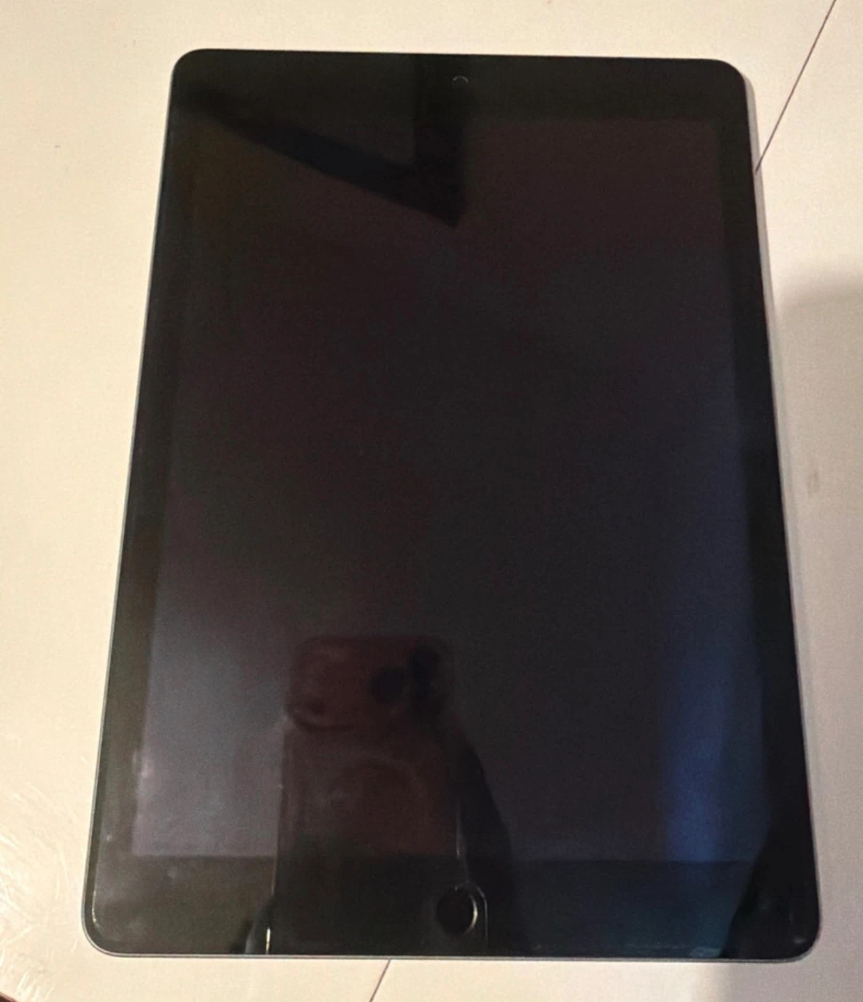 Apple iPad (5th Generation) - 32GB - Space Gray - photo 2