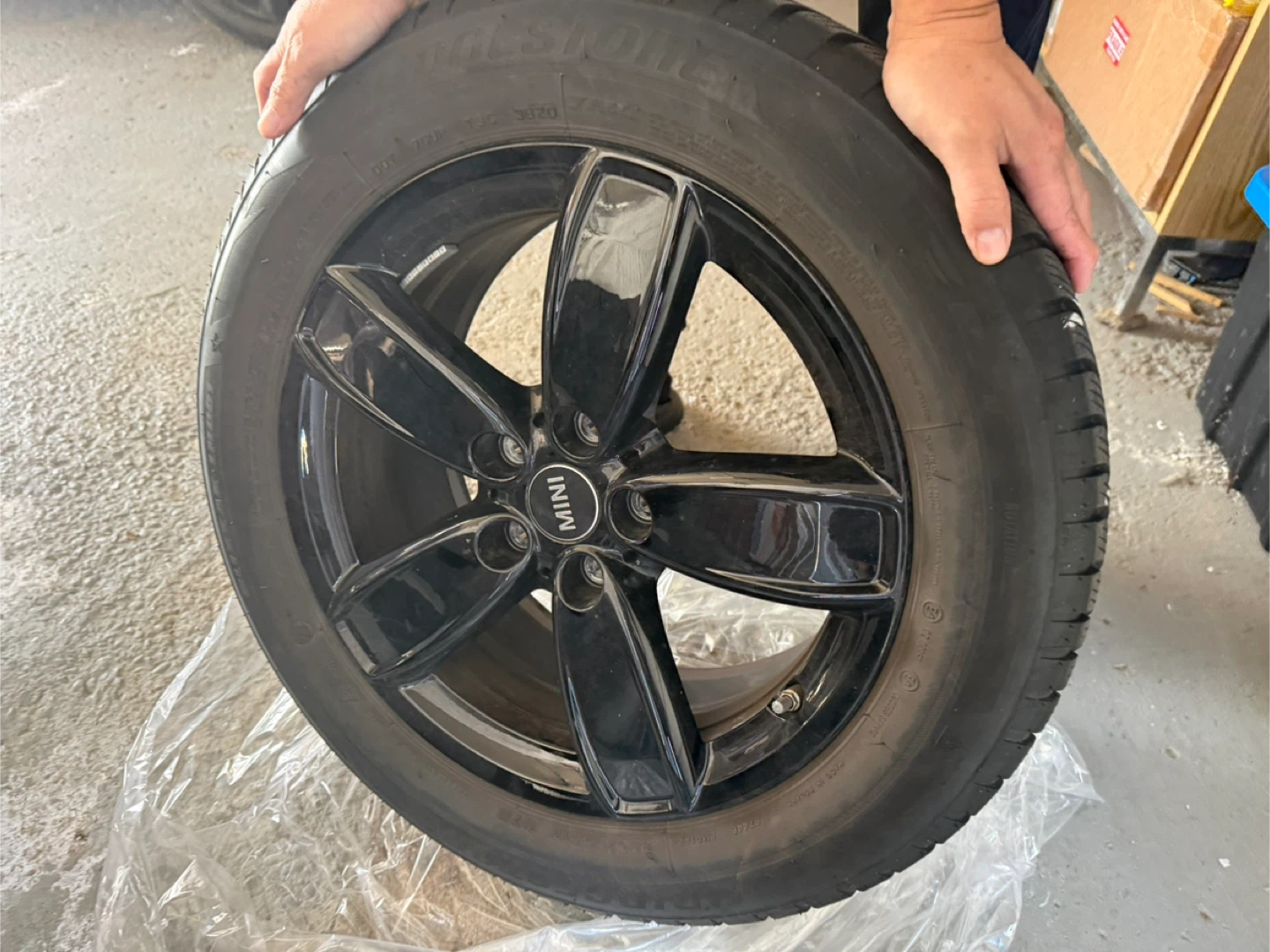Set of 4 Bridgestone Snow Tires with Mini Rims - photo 3