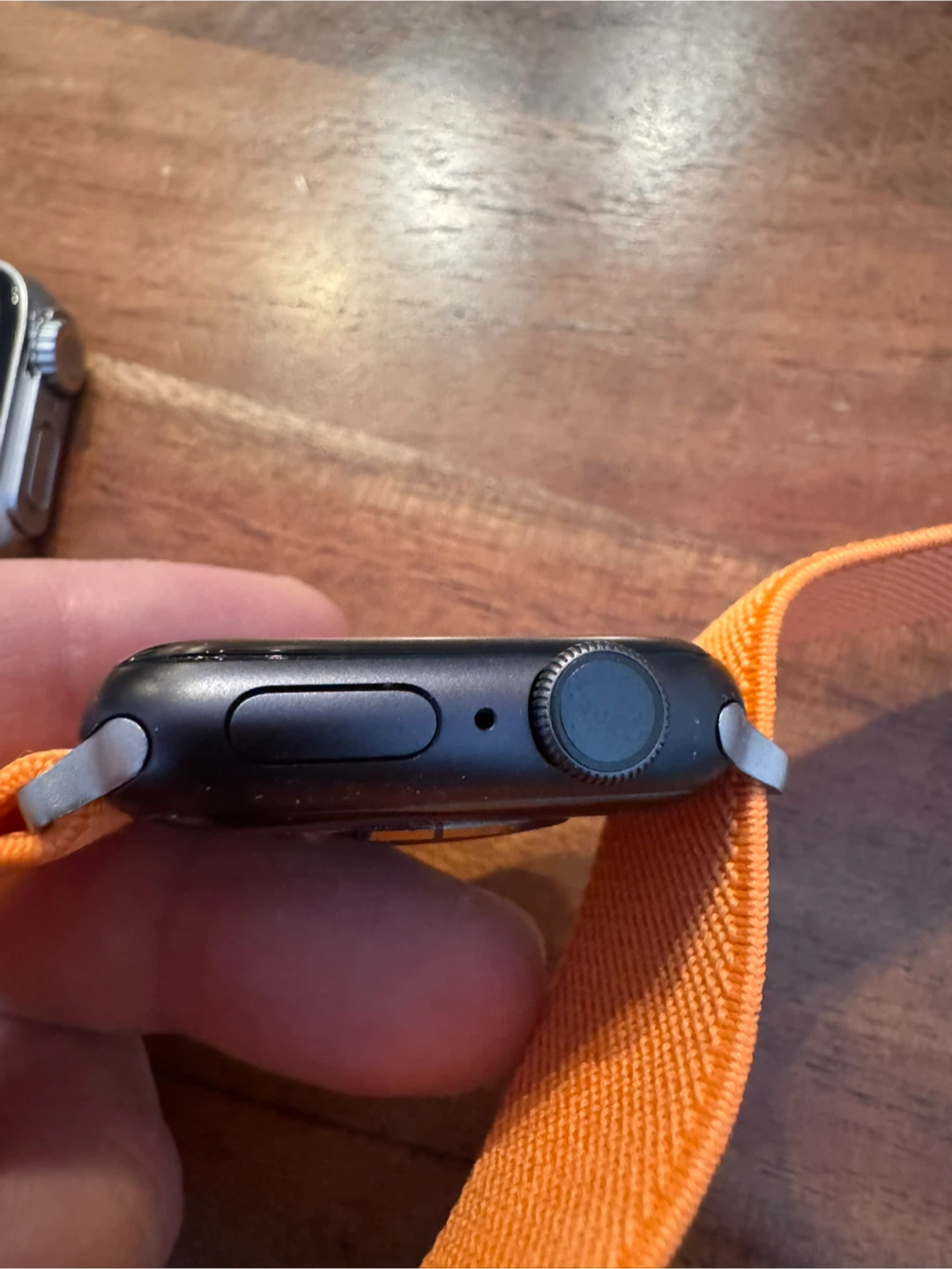 Apple Watch 5 40mm with 4 Bands - photo 2
