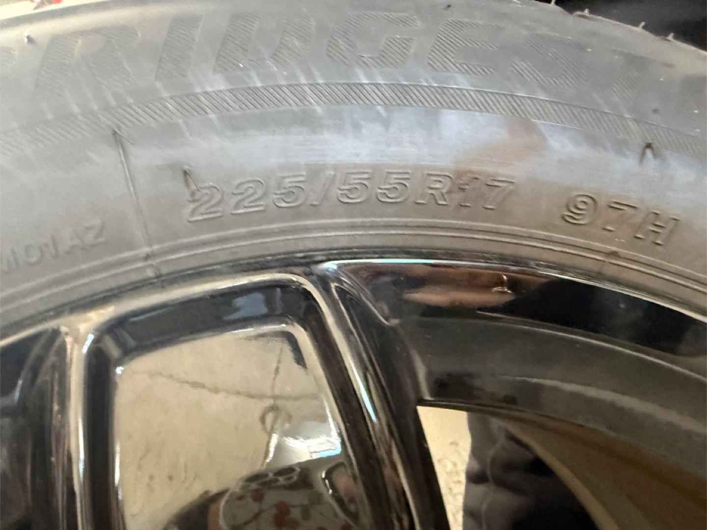 Set of 4 Bridgestone Snow Tires with Mini Rims - photo 5