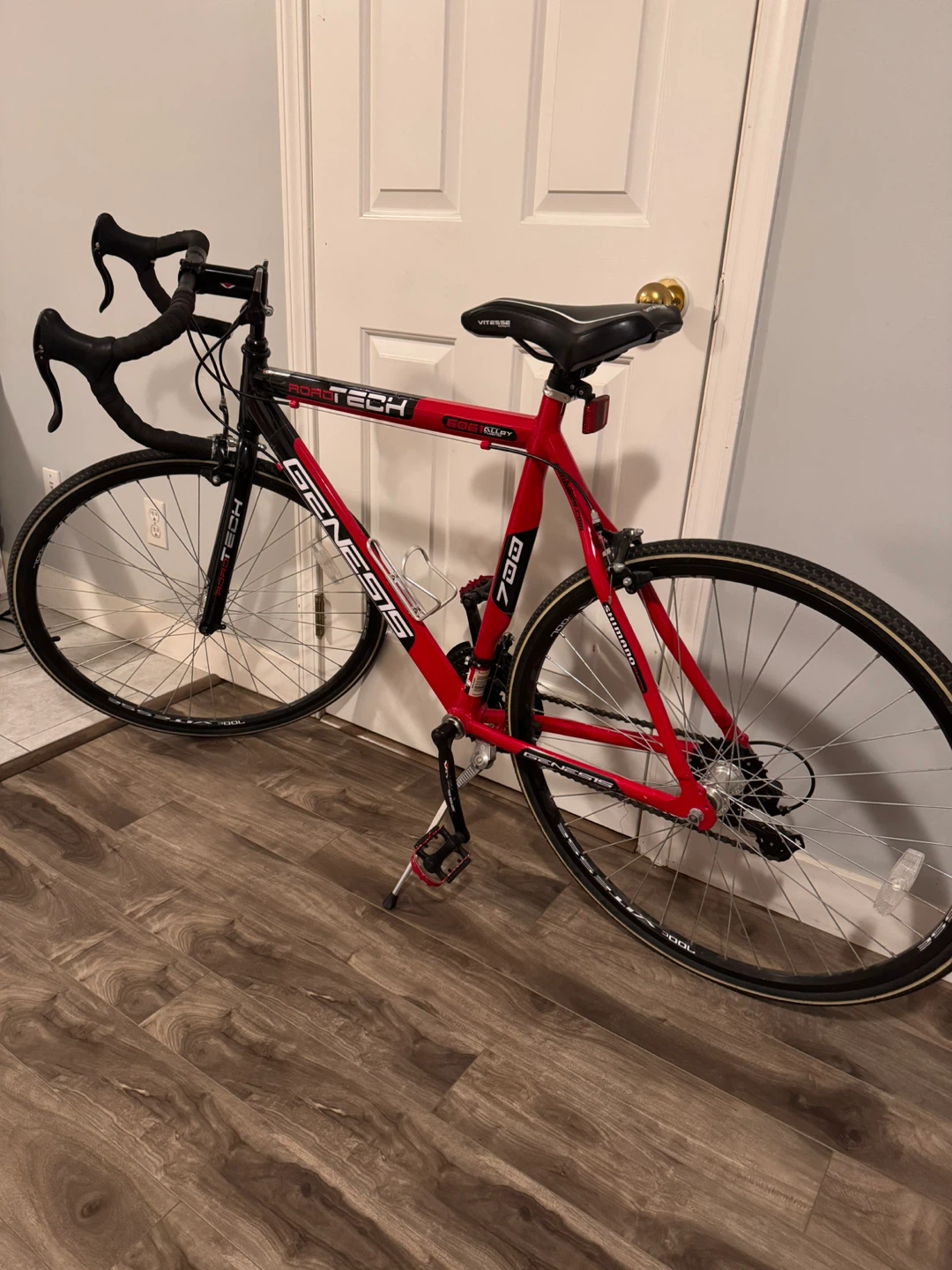 Genesis RoadTech 700c Road Bike - photo 2