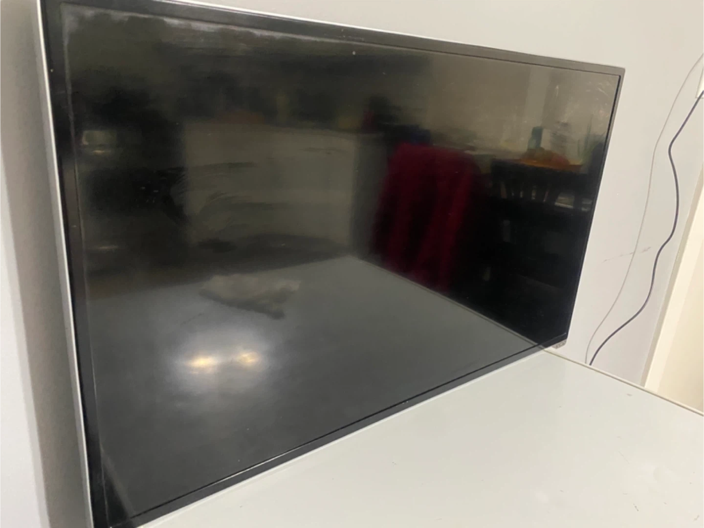 VIZIO Flat Screen TV - photo 3