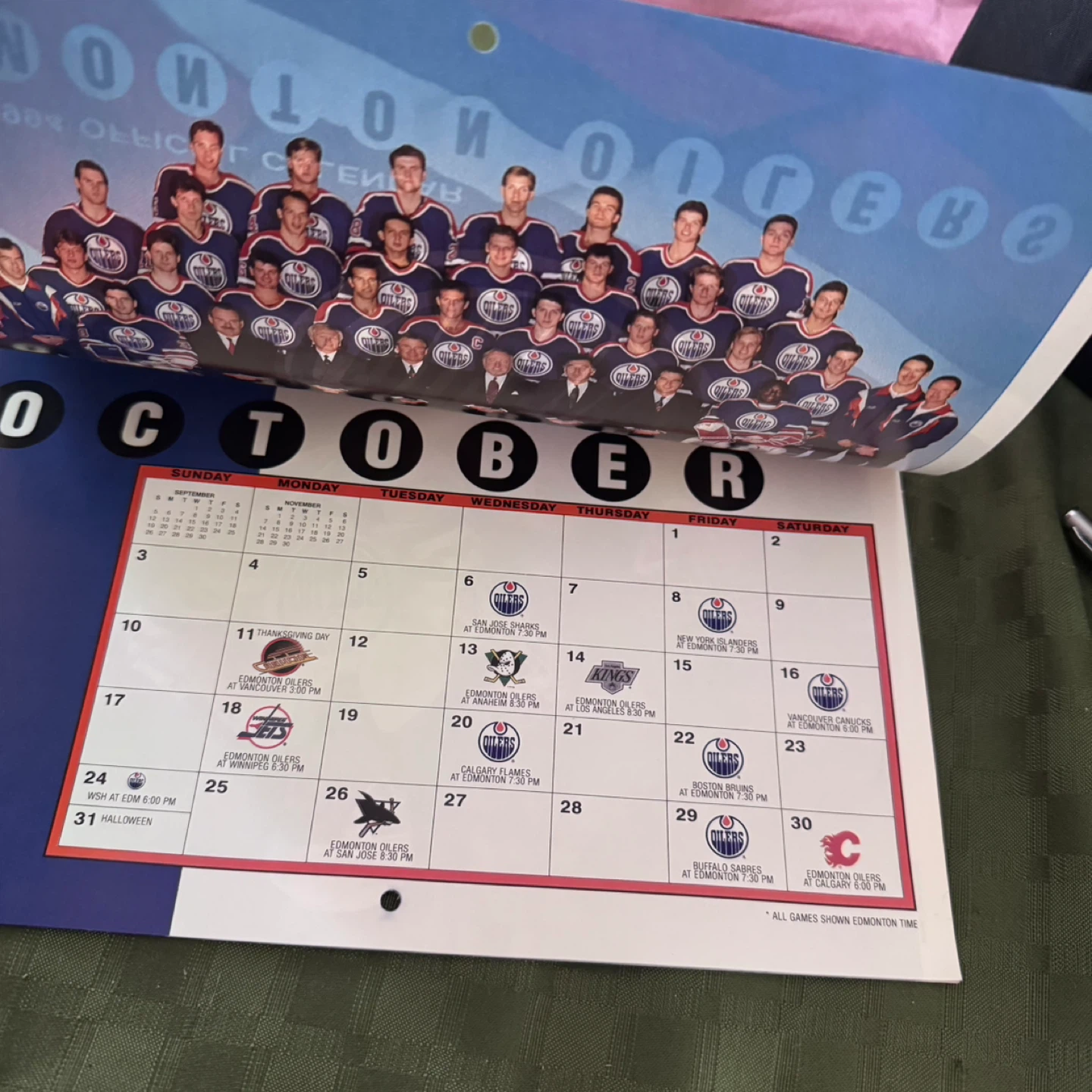 1993-1994 Edmonton Oilers Official Calendar - photo 4