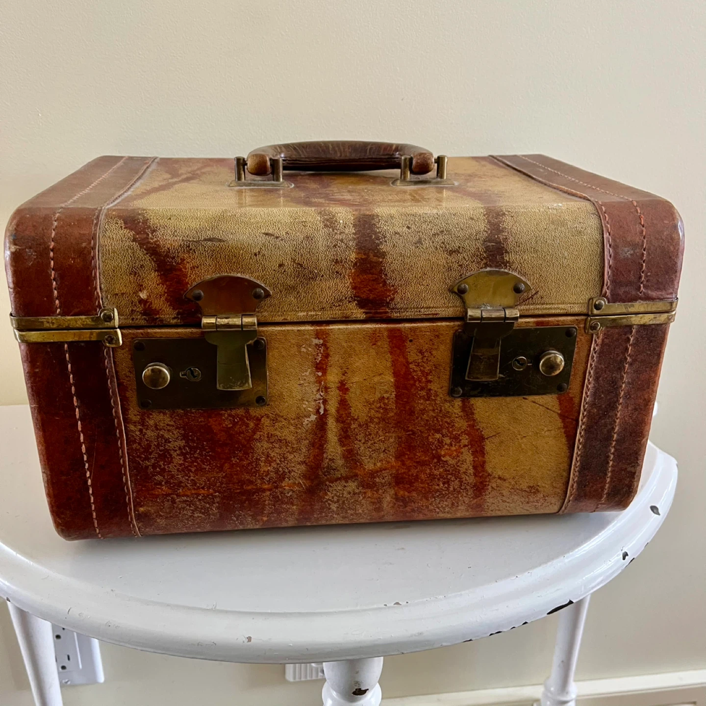 Pair of Vintage train cases - photo 2