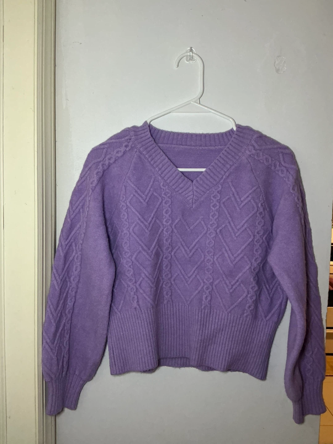 Purple V-Neck Cable Knit Cropped Sweater