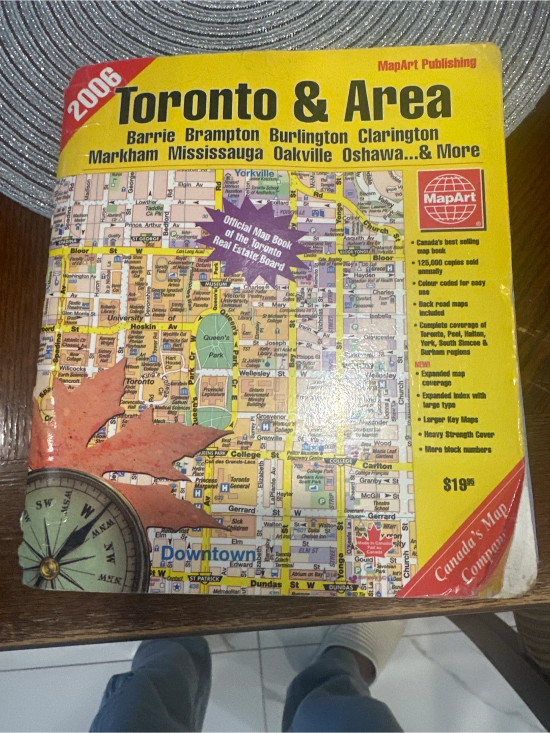 2006 Toronto & Area Map Book by MapArt