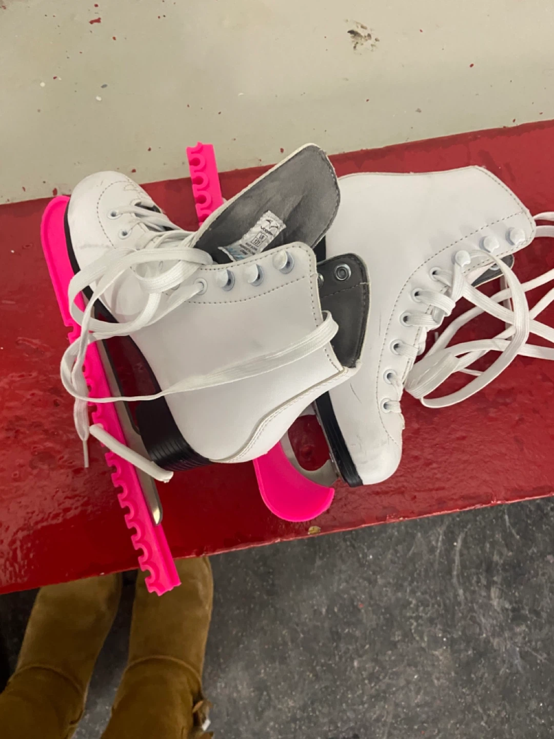 Size 13 White Figure Skates with Pink Blade Covers - photo 2