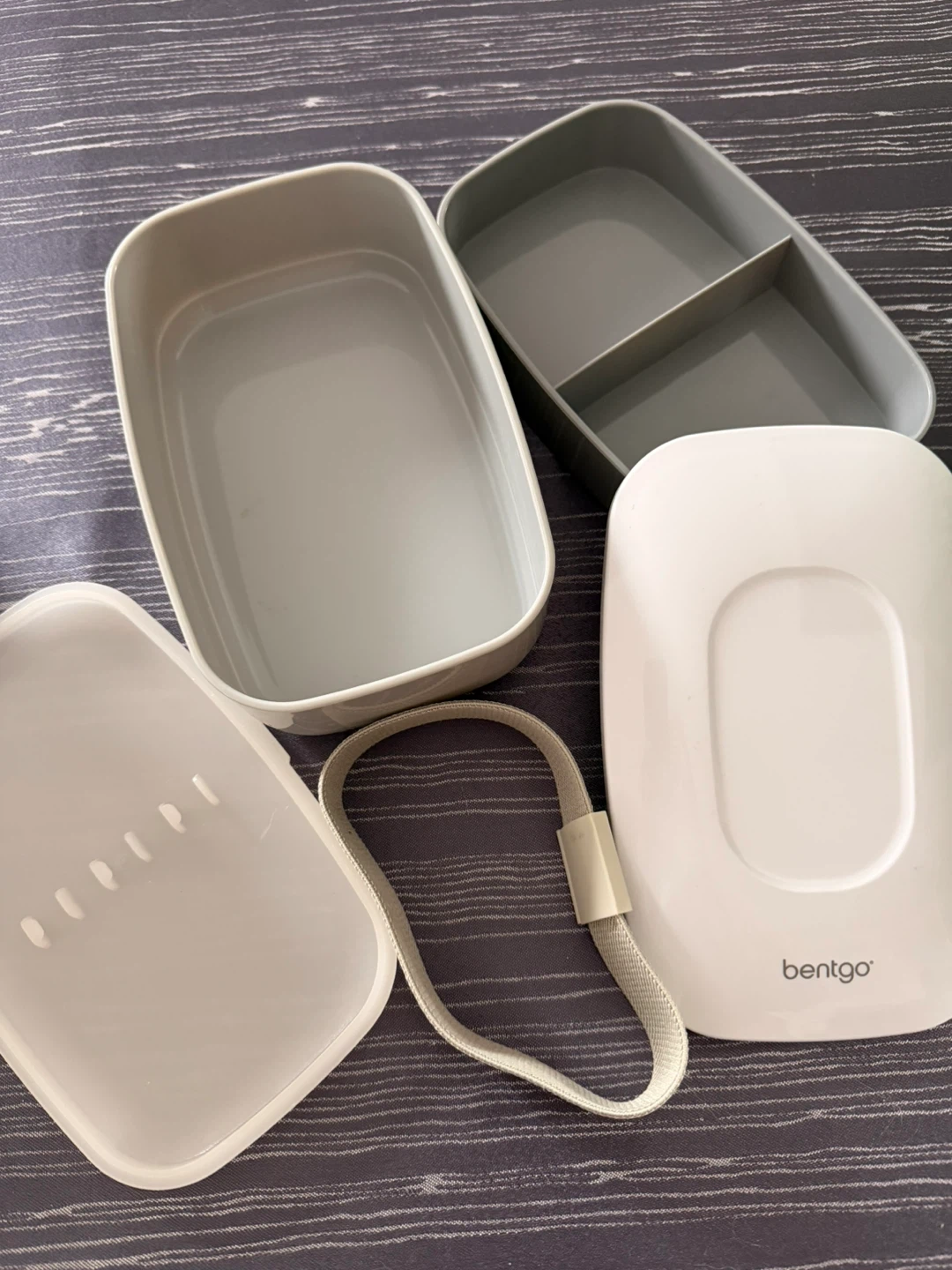 Bentgo Kids Bento Style Lunchbox - Gray - photo 2