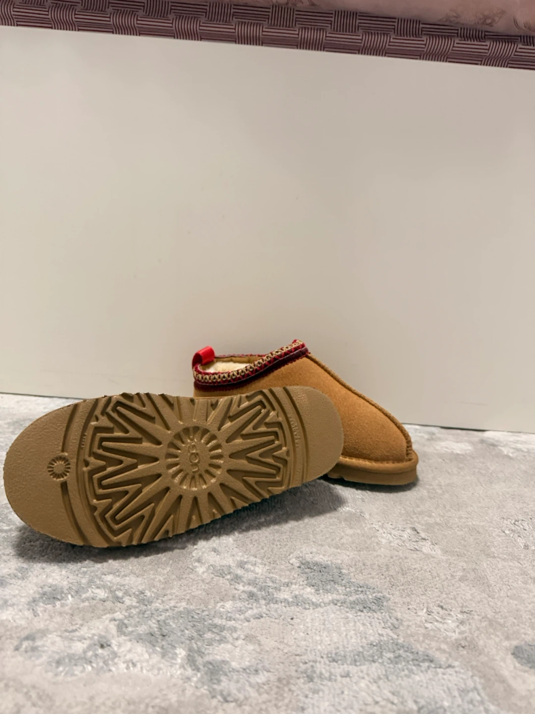 UGG Brown Suede Slippers - photo 3