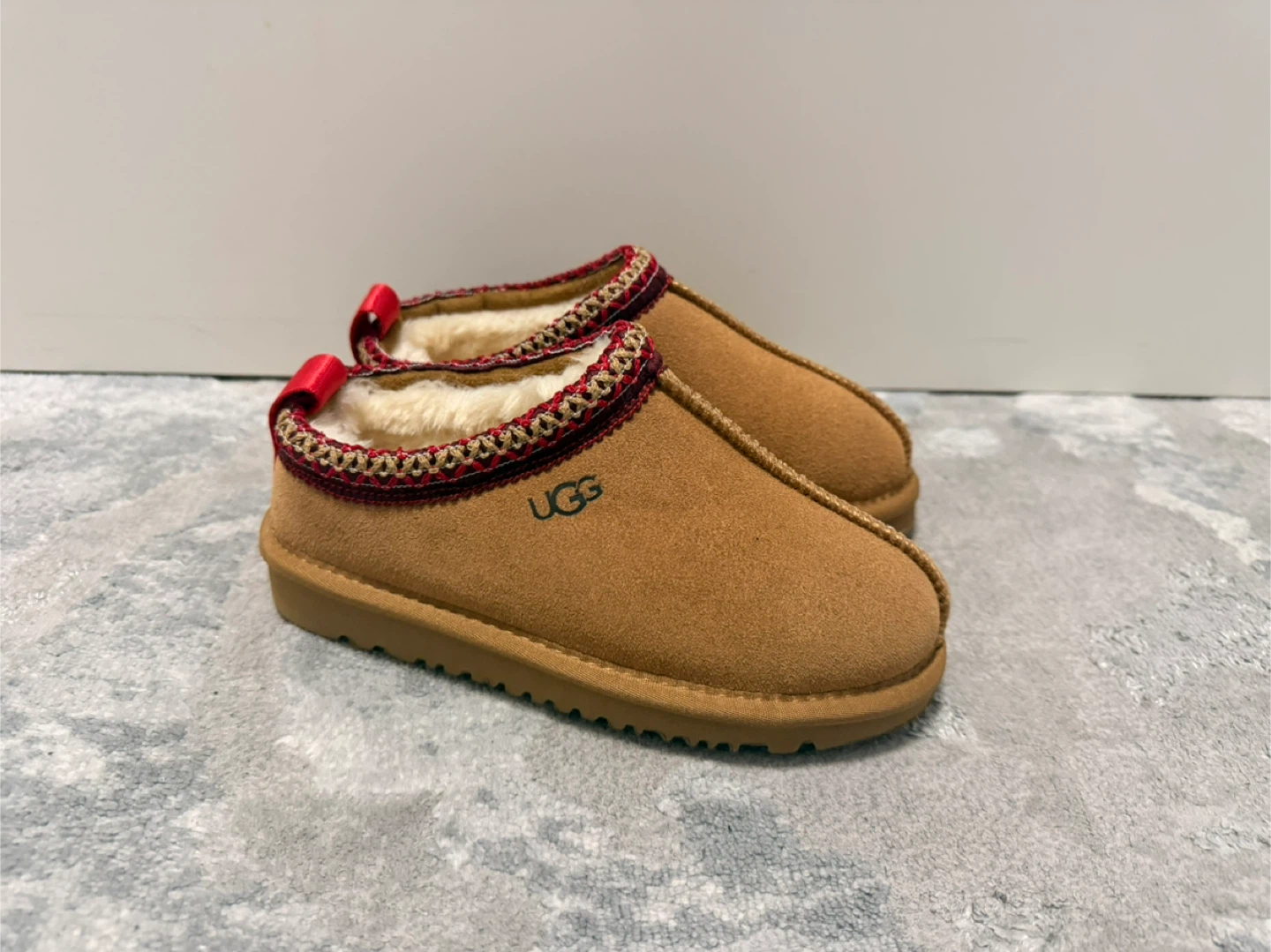 UGG Brown Suede Slippers - photo 4