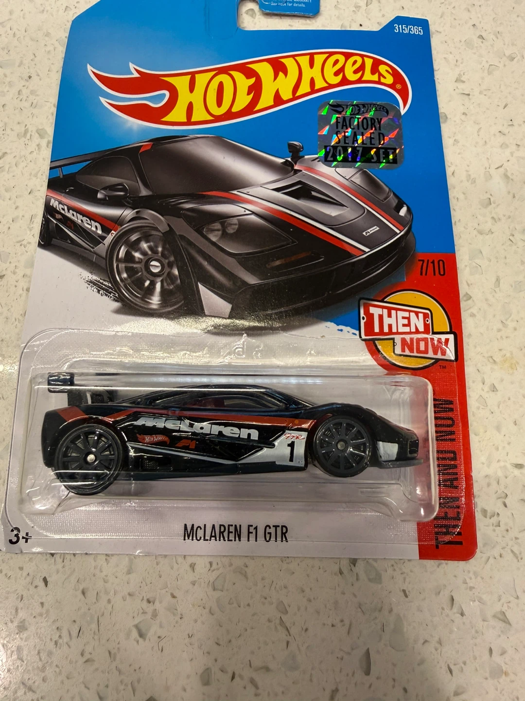 Hot Wheels McLaren F1 GTR - photo 2