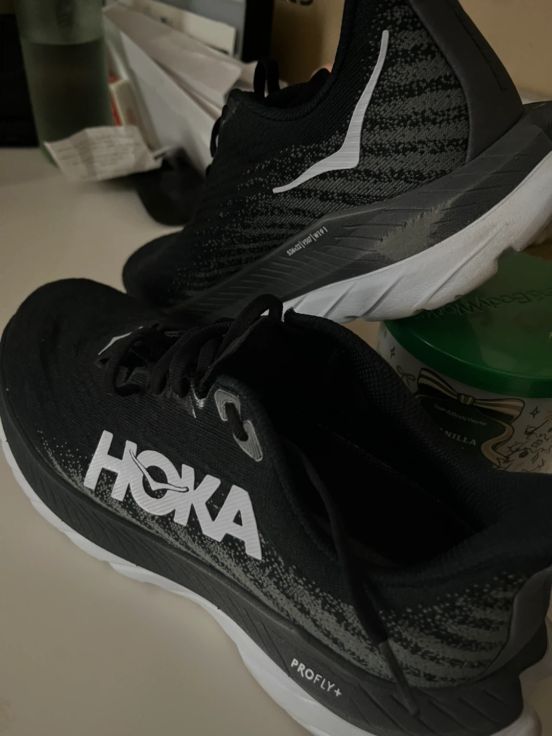 Hoka Clifton 9 Running Shoes SZ8.5 - Black/White - photo 2