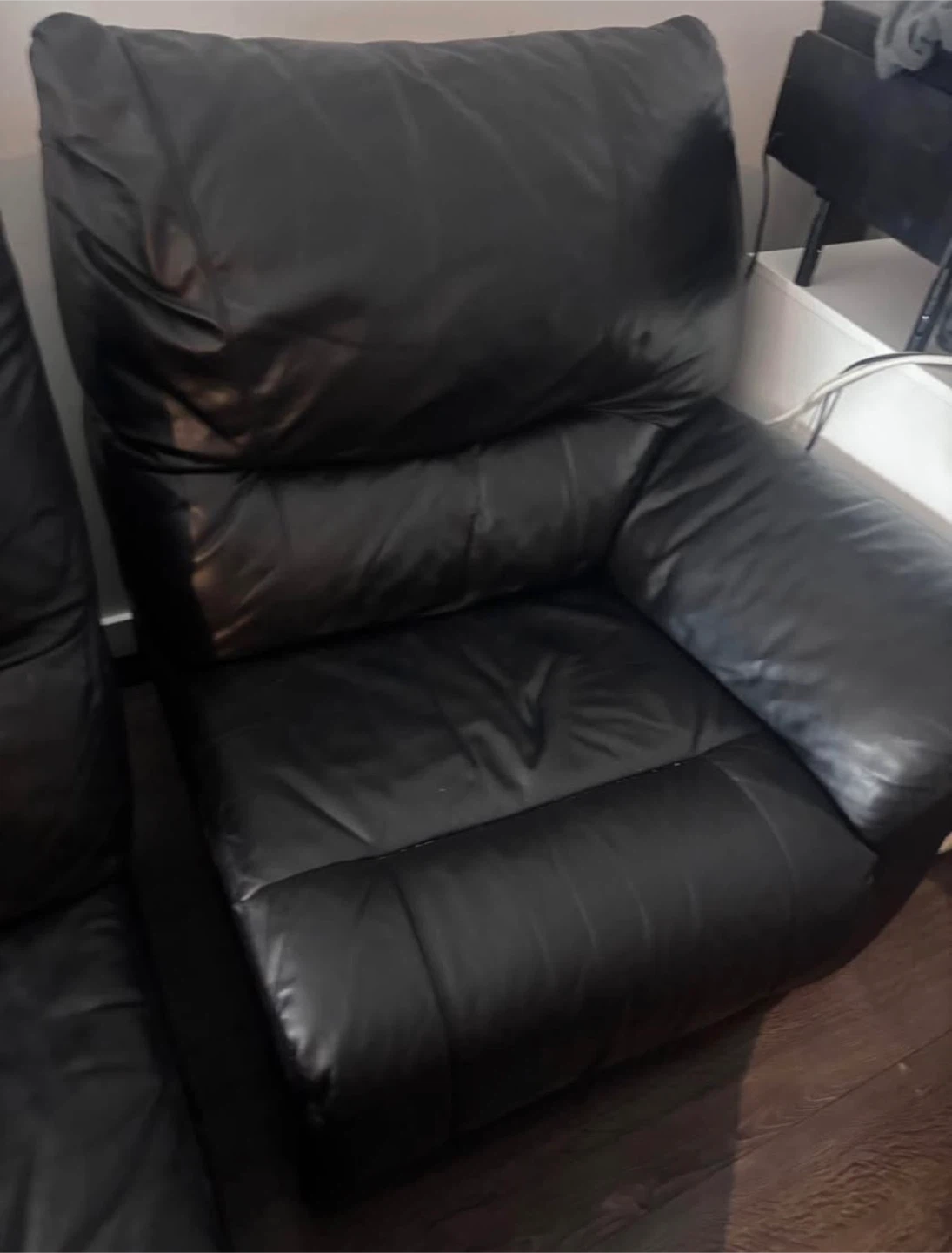Black Leather Recliner Sofa - photo 4