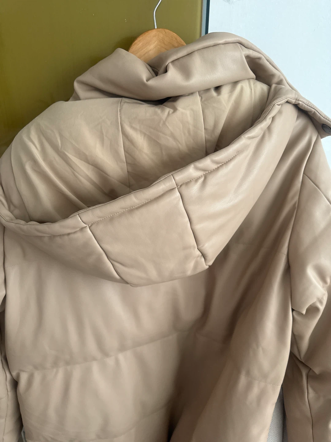 Guess Puffer Jacket - Size Medium - photo 3