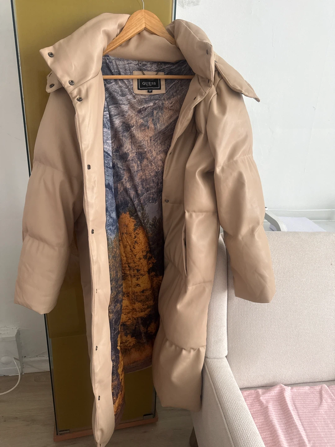 Guess Puffer Jacket - Size Medium