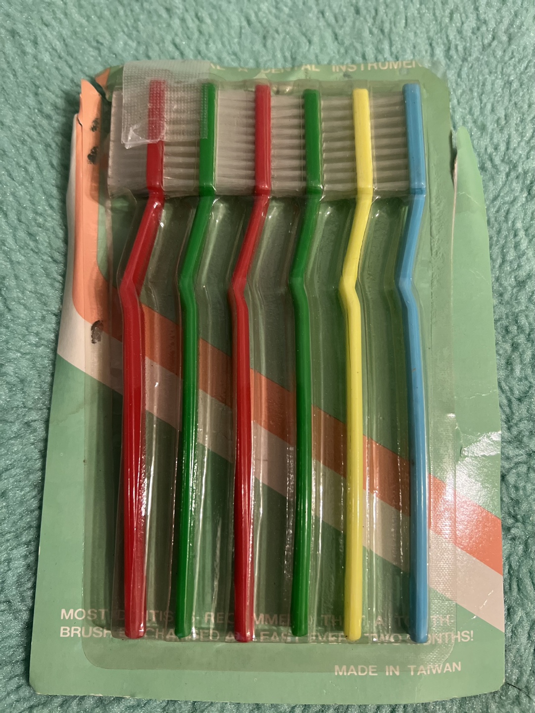 Brand New-Toothbrushes - Pack of 6 Assorted Colours