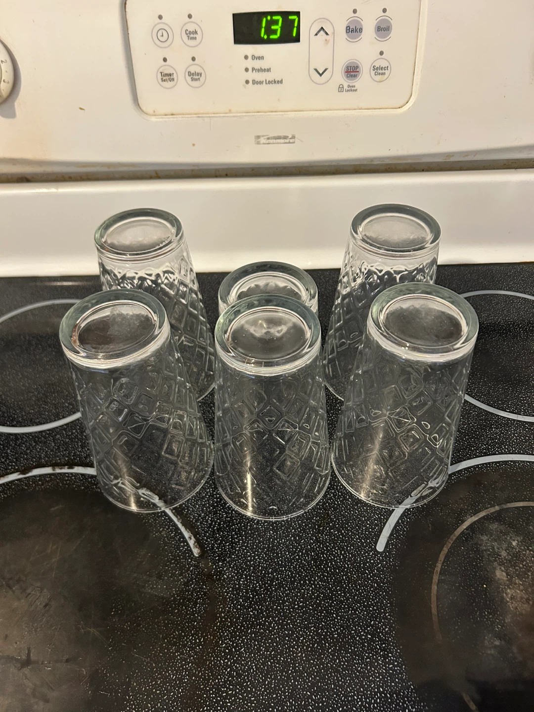 Set of 6 Clear Diamond Pattern Drinking Glasses
