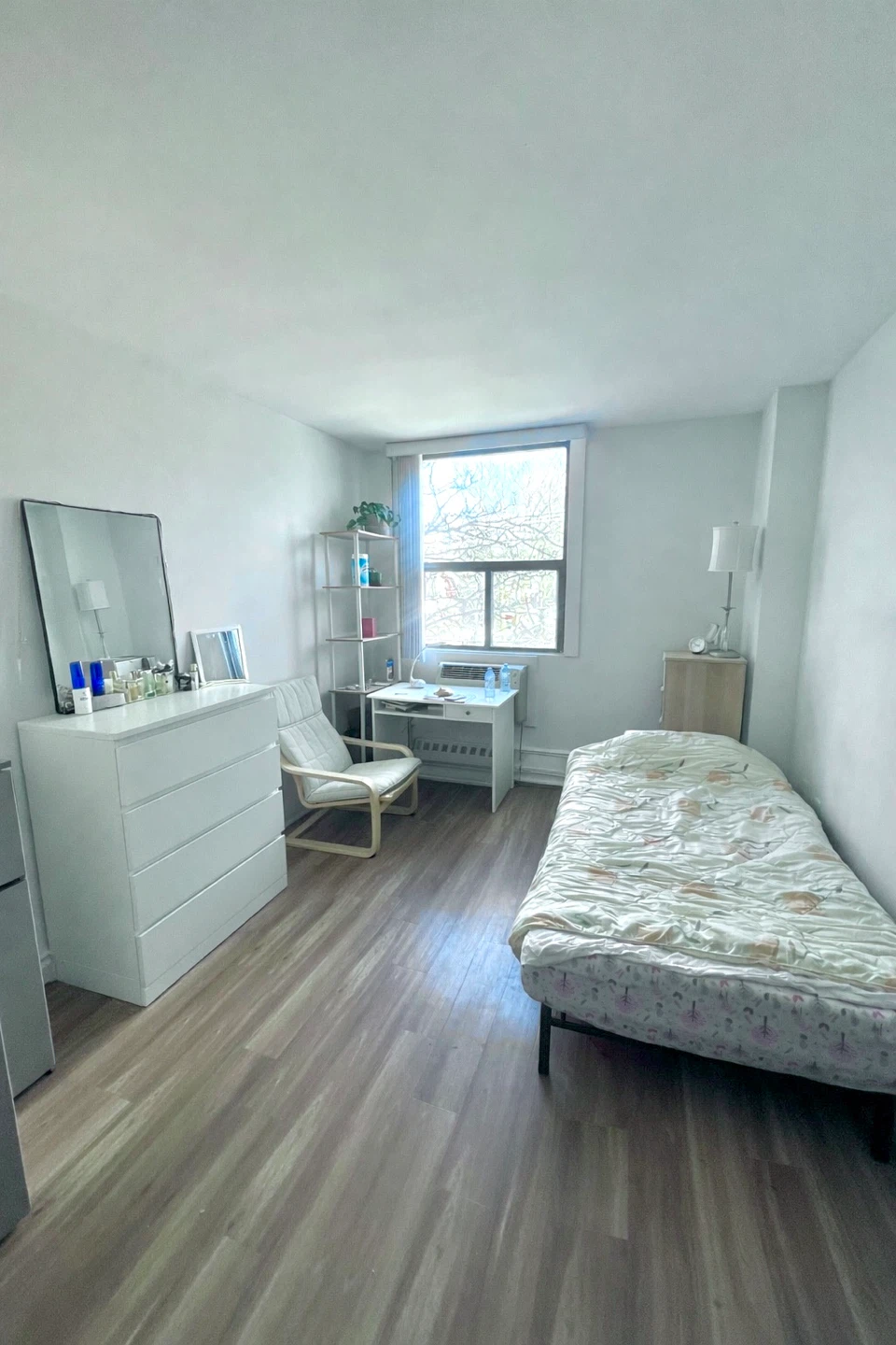 Toronto Studio for Sublet 3 month - photo 2