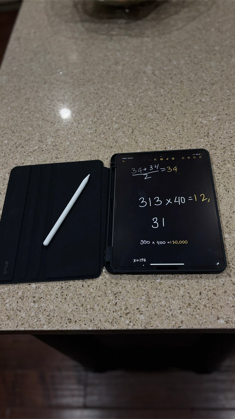 iPad Pro 11 inch 2nd Gen (128GB) with Case & Apple Pencil - photo 5