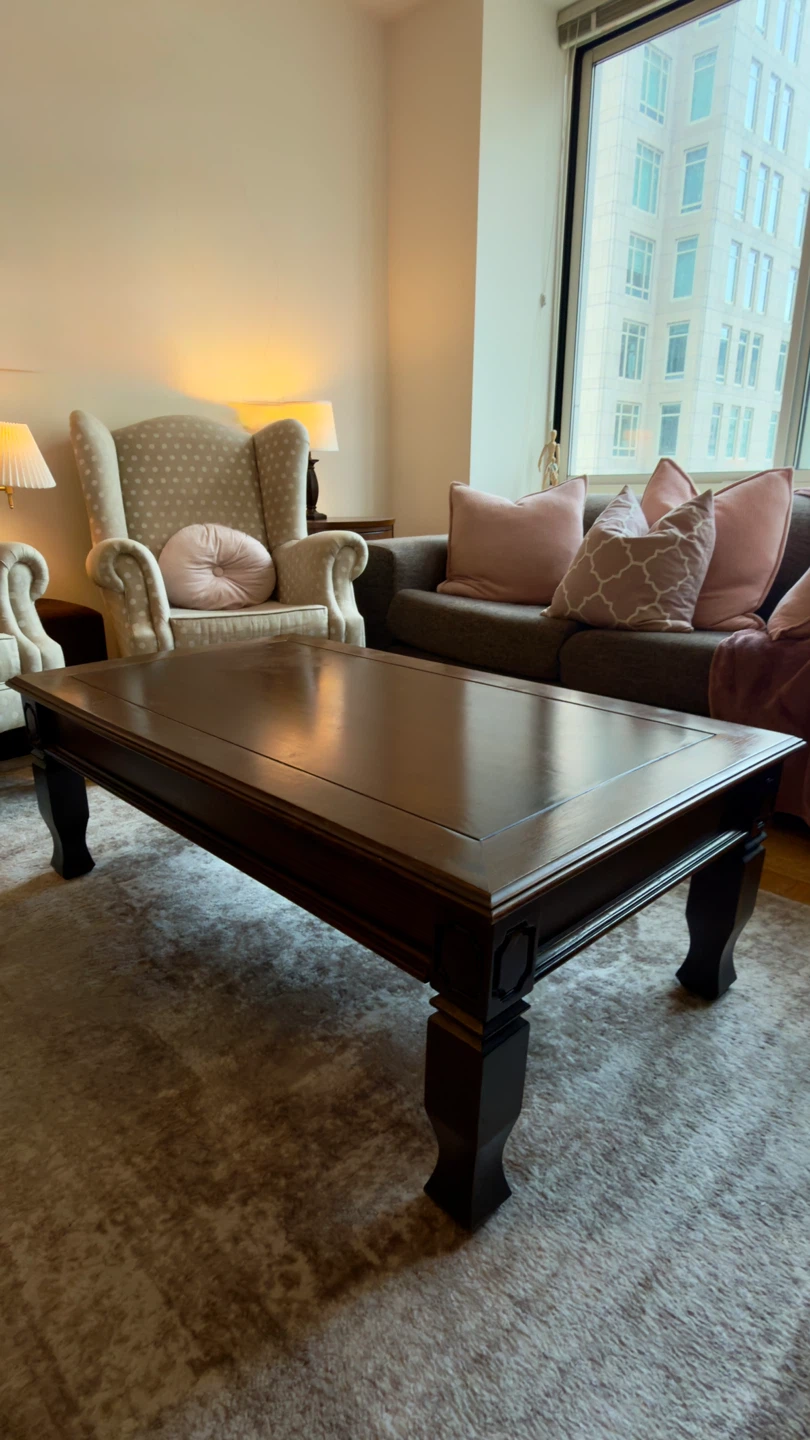 Wood Coffee Table – Classic & Sturdy