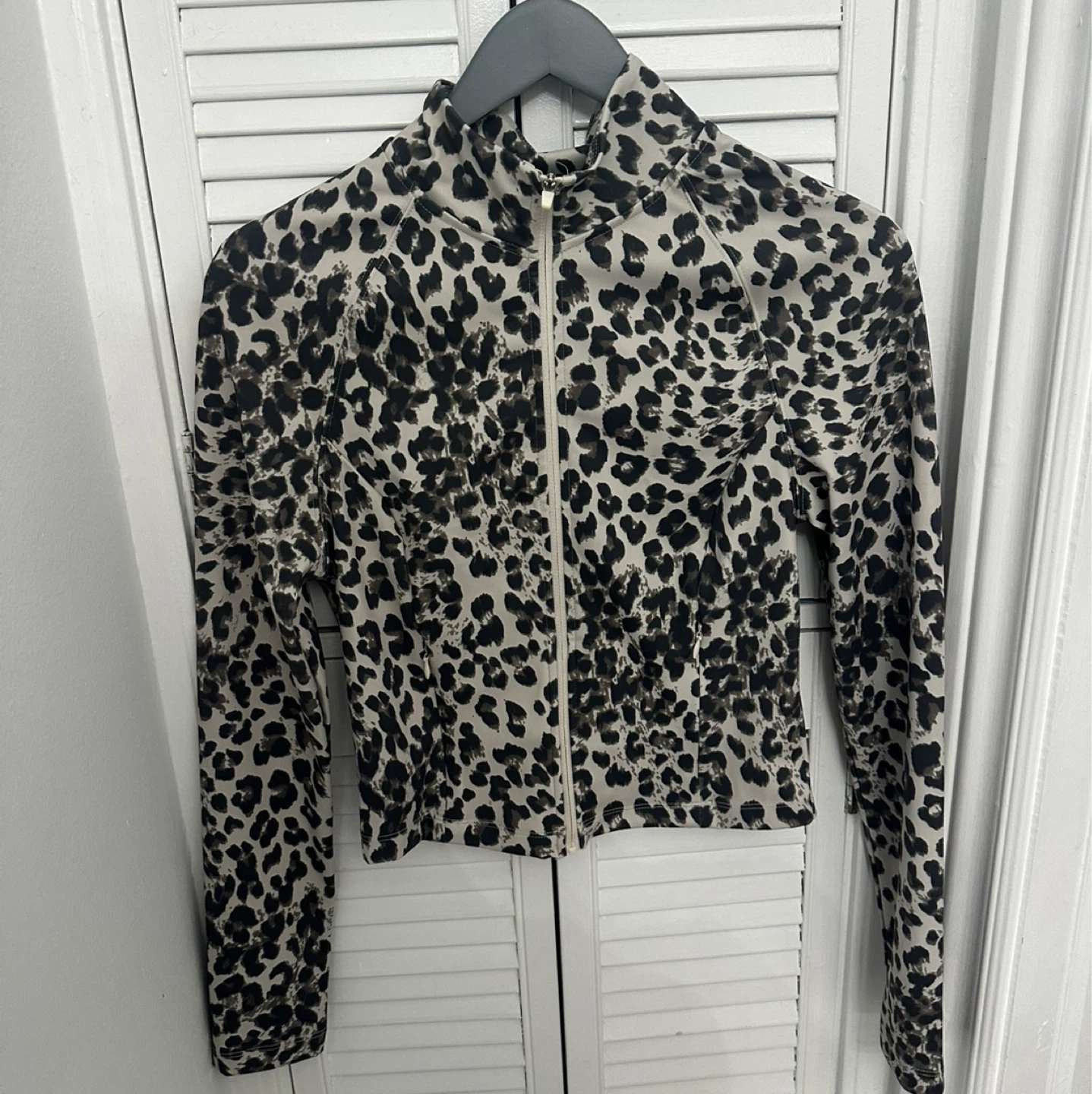 Women's Leopard Print Zip-Up Jacket